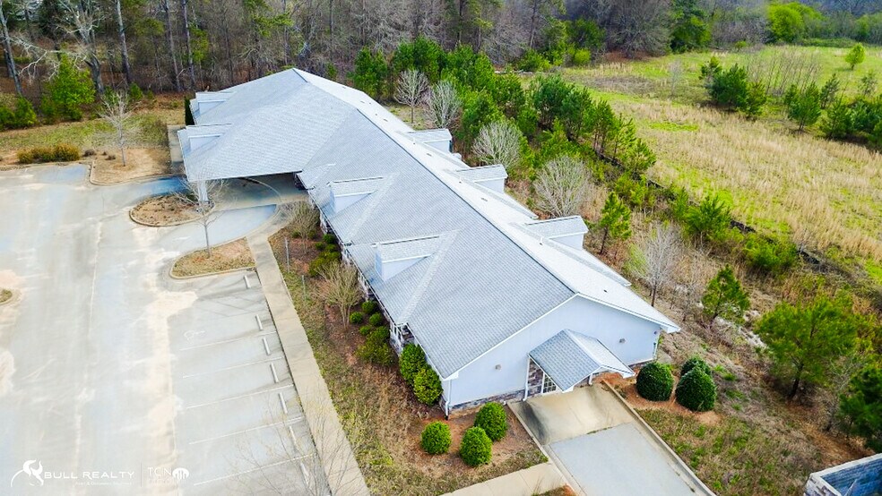 More Photos Of 22 Madras Pky, Newnan Healthcare For Lease