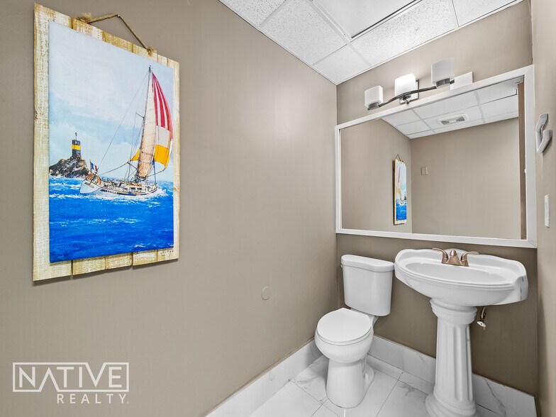 More Photos Of 2700 E Oakland Park Blvd, Fort Lauderdale Medical For Lease