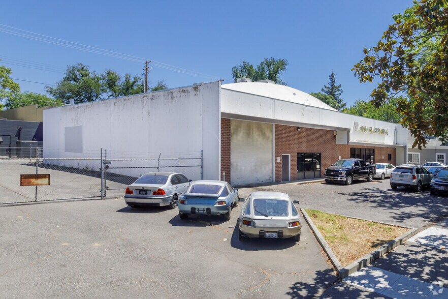 More Photos Of 1819 E St, Sacramento Flex For Sale