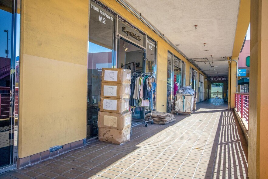 More Photos Of 1100 S San Pedro St, Los Angeles Storefront For Lease