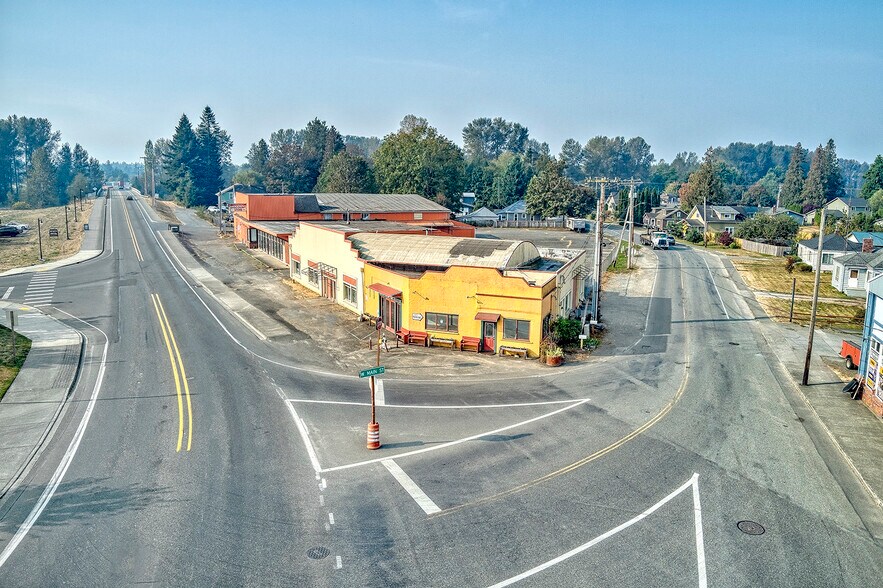 More Photos Of 102 Everson Rd, Everson Storefront For Sale