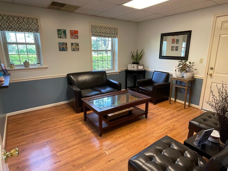 More Photos Of 2120 Ivy Rd, Charlottesville Office For Lease