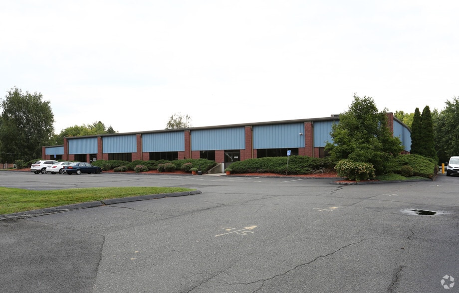 More Photos Of 1094 Suffield St, Agawam Light Manufacturing For Sale