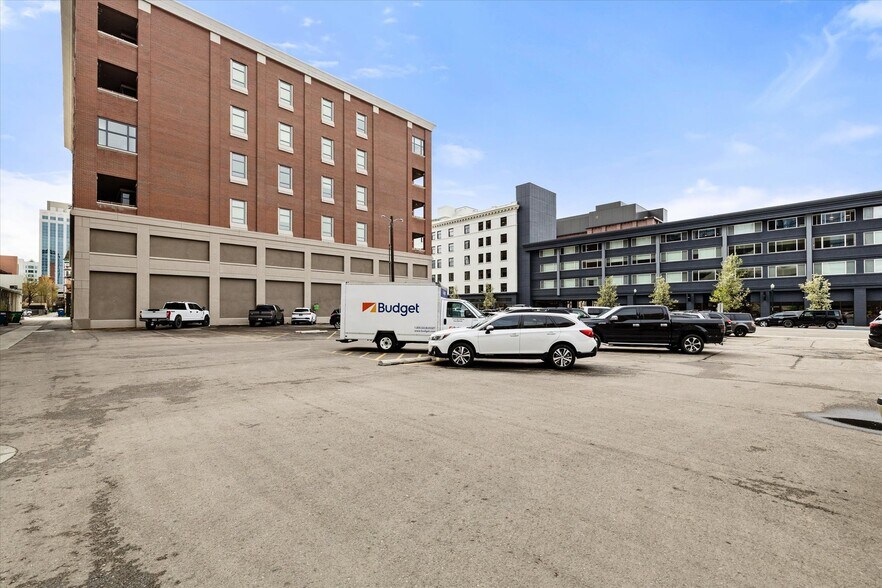 More Photos Of 1112 W Main St, Boise Apartments For Lease