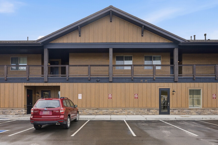 More Photos Of 695 E Main St, Midway Storefront Retail Office For Lease