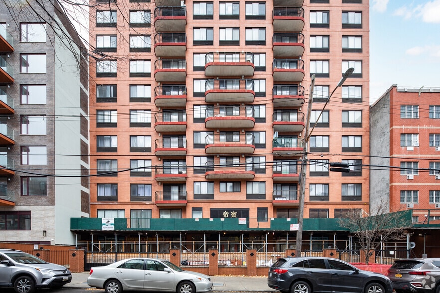 More Photos Of 132-35 41st Rd, Flushing Apartments For Sale