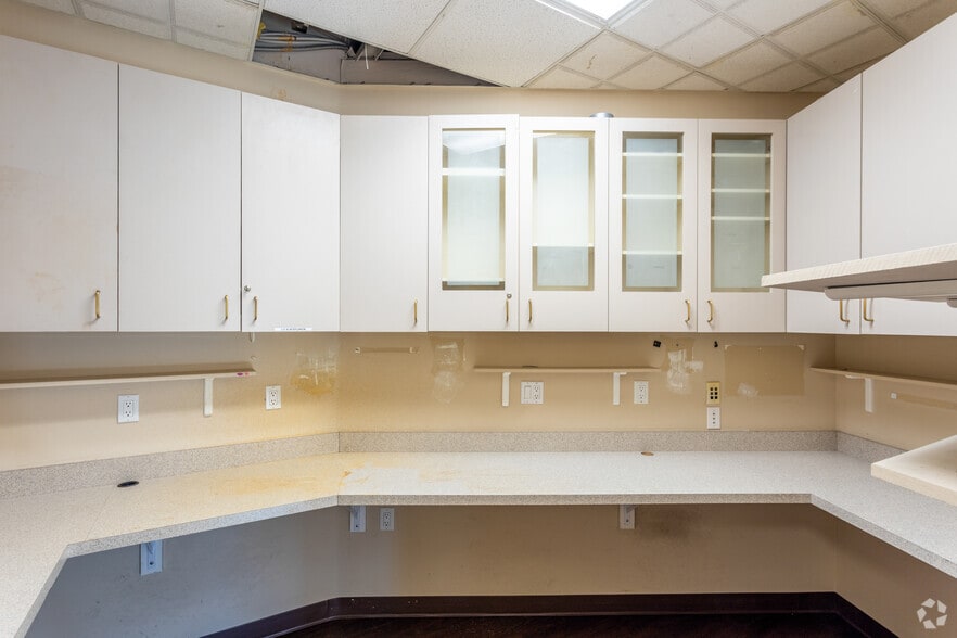 More Photos Of 488 E Valley Pky, Escondido Medical For Lease