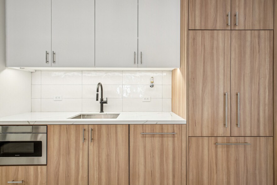 More Photos Of 650 Fifth Ave, New York Office For Lease