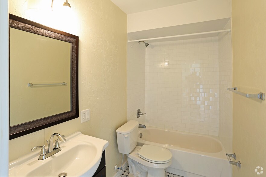More Photos Of 400 Elmwood Ave, Buffalo Apartments For Sale