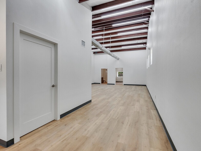 More Photos Of 8382 Miller Rd, Magnolia Industrial For Sale