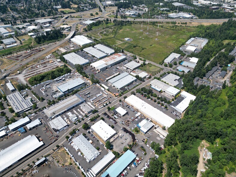 More Photos Of 10123 SE Brittany Ct, Clackamas Warehouse For Sale