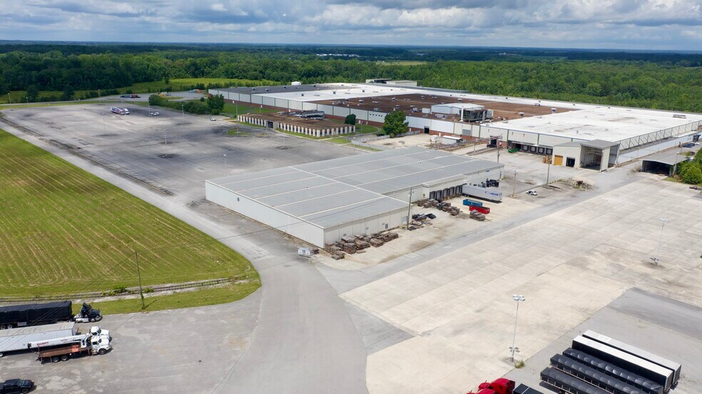 More Photos Of 200 Carrier Dr, Morrison Warehouse For Lease