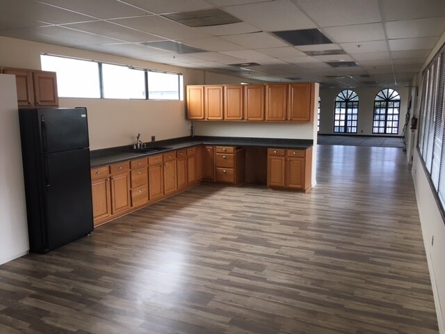 More Photos Of 804-808 Fair Oaks Ave, South Pasadena Office For Lease
