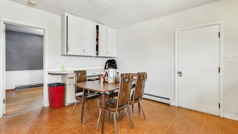 More Photos Of 106 S Harding St, Owen Apartments For Sale