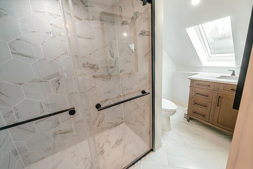 More Photos Of 37-39 E Main St, Searsport Storefront Retail Office For Sale