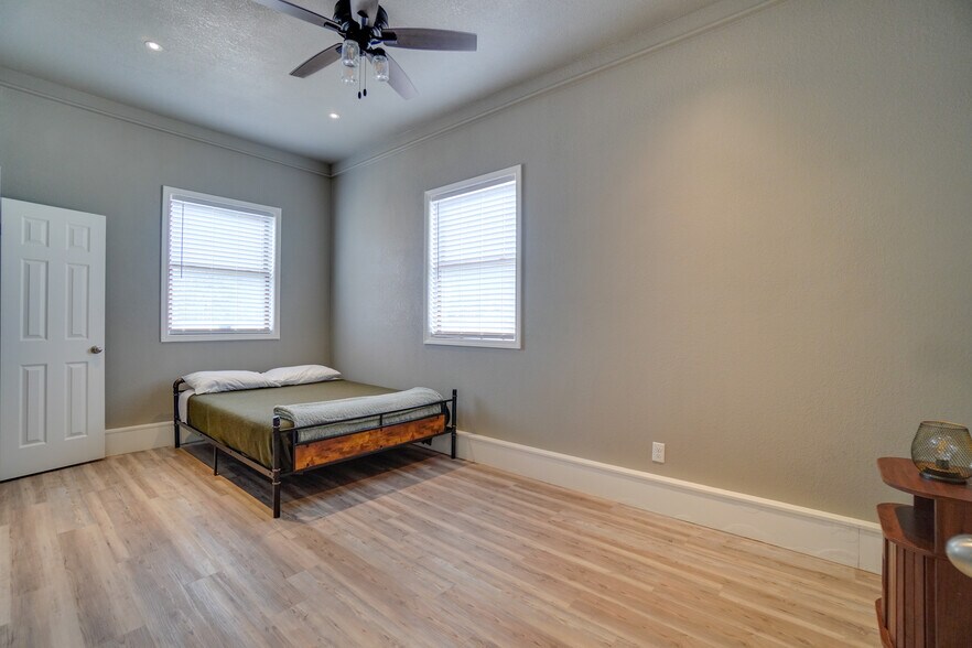 More Photos Of 7421 Terry St, Fort Smith Specialty For Sale