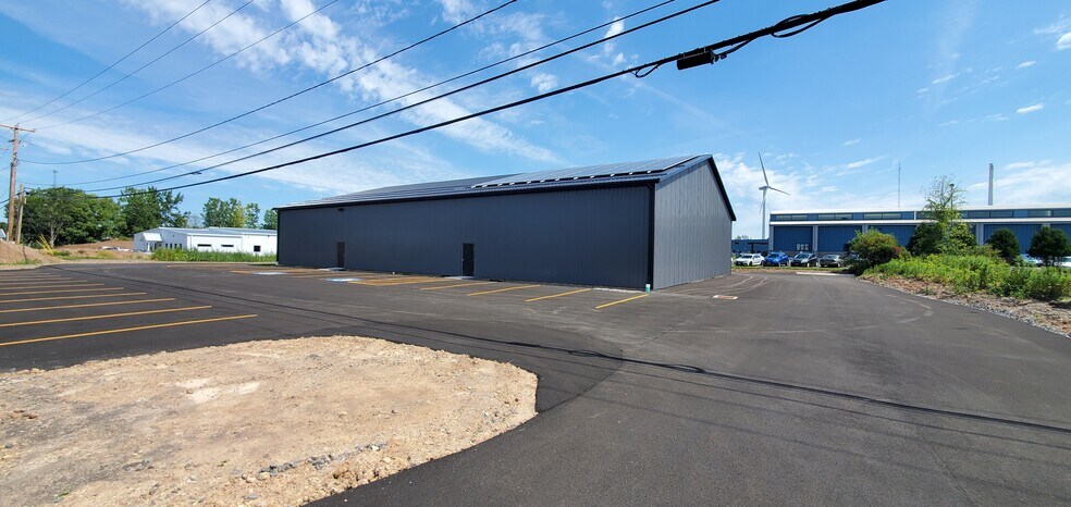More Photos Of 6298 Dean Parkway, Ontario Warehouse For Lease