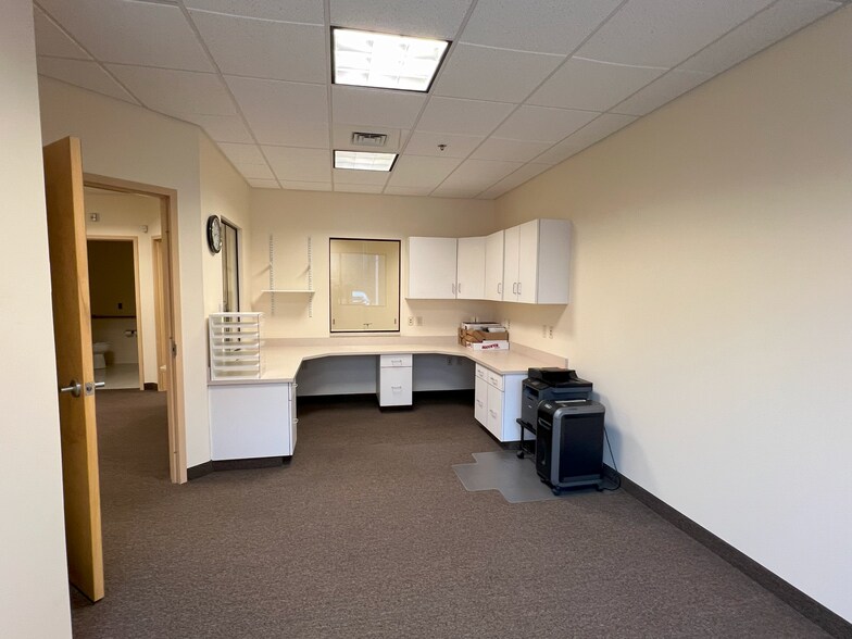 More Photos Of 265 Benton Dr, East Longmeadow Medical For Sale