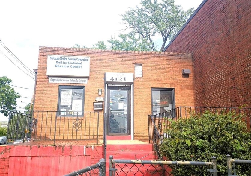 Primary Photo Of 4121 Minnesota Ave NE, Washington Storefront Retail Office For Sale