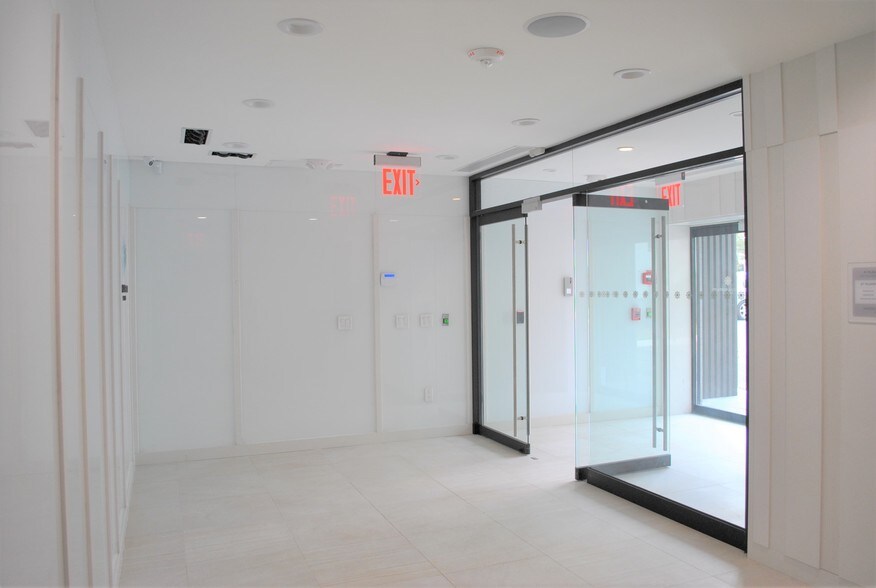 More Photos Of 100 Putnam Grn, Greenwich Office For Sale