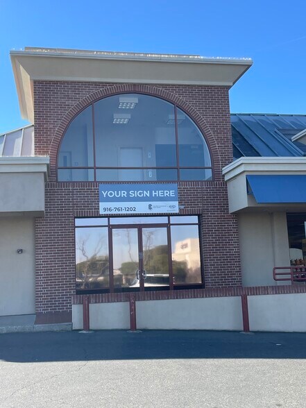 More Photos Of 1740 Arden Way, Sacramento General Retail For Lease