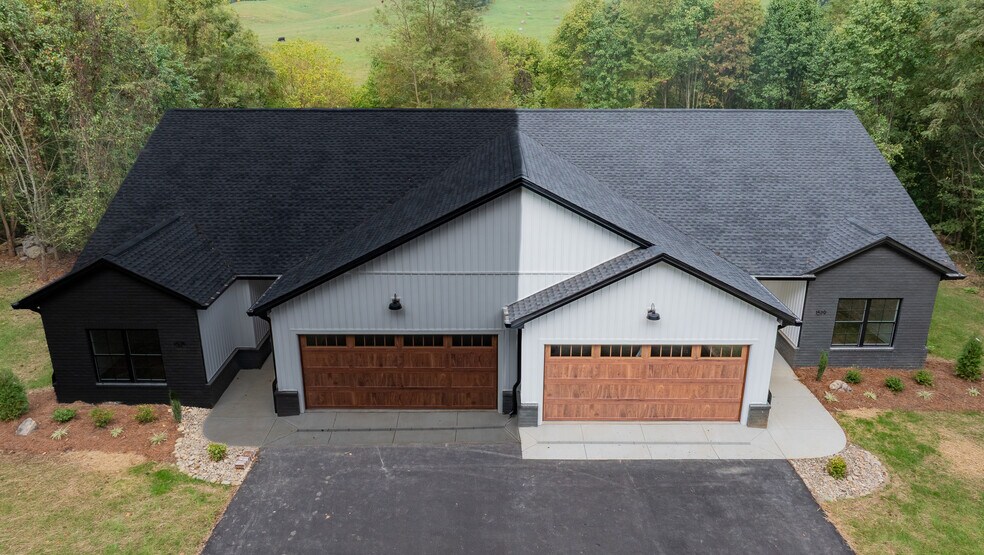 Primary Photo Of 1519 Carroll Creek Rd, Johnson City Multifamily For Sale