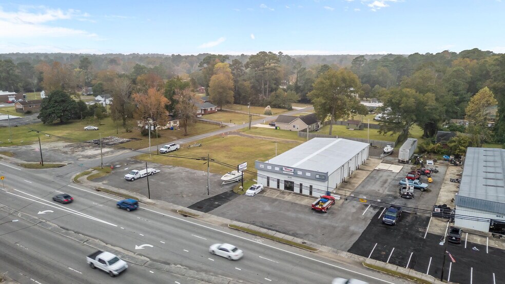 More Photos Of 806 E Main St, Havelock General Retail For Sale