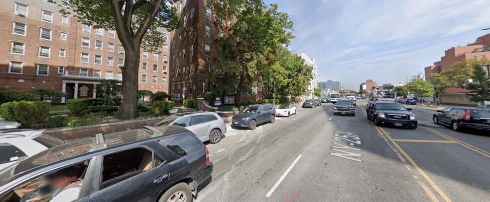 Primary Photo Of 141-25 Northern Blvd, Flushing Apartments For Lease