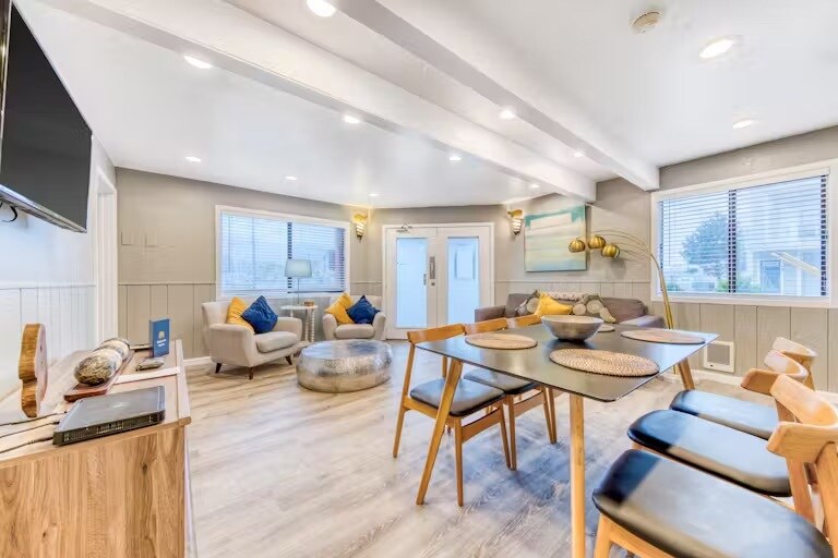 More Photos Of 301 N Miller St, Rockaway Beach Hospitality For Sale