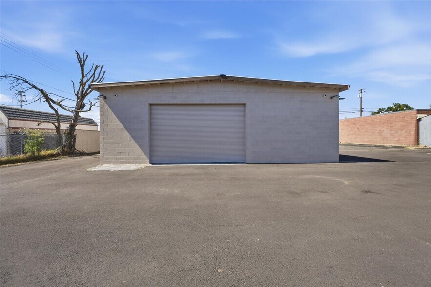 More Photos Of 4554 Auburn Blvd, Sacramento Auto Dealership For Sale