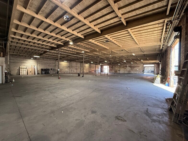 More Photos Of 1201 W Jon St, Torrance Service For Lease