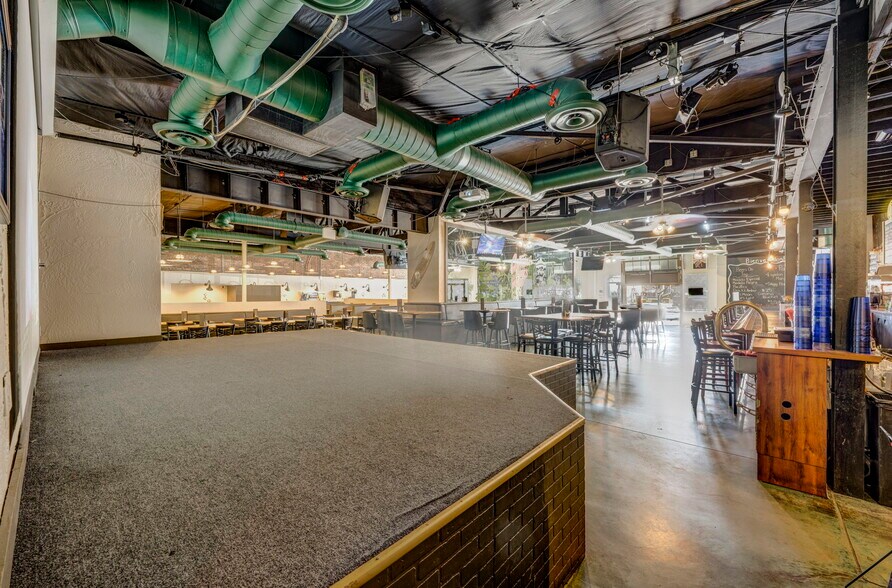 More Photos Of 922-926 Victorian Ave, Sparks General Retail For Sale