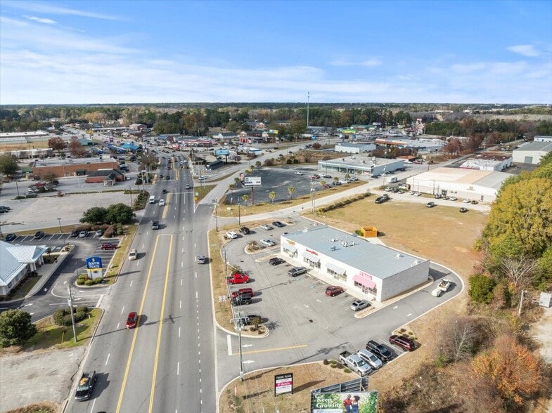 More Photos Of 211 Pamplico Hwy, Florence General Retail For Lease