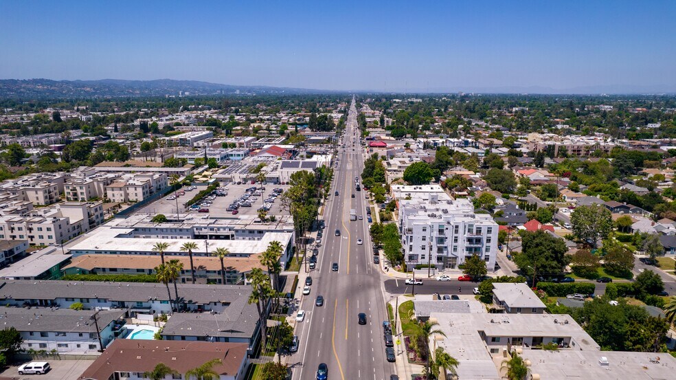 More Photos Of 11940 Burbank Blvd, Valley Village Apartments For Sale