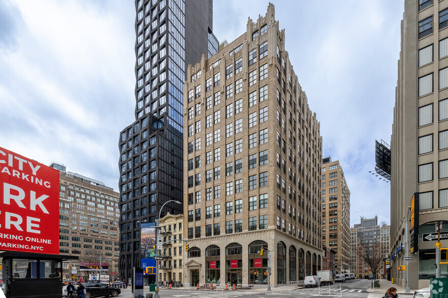 Primary Photo Of 121 Varick St, New York Office For Sale