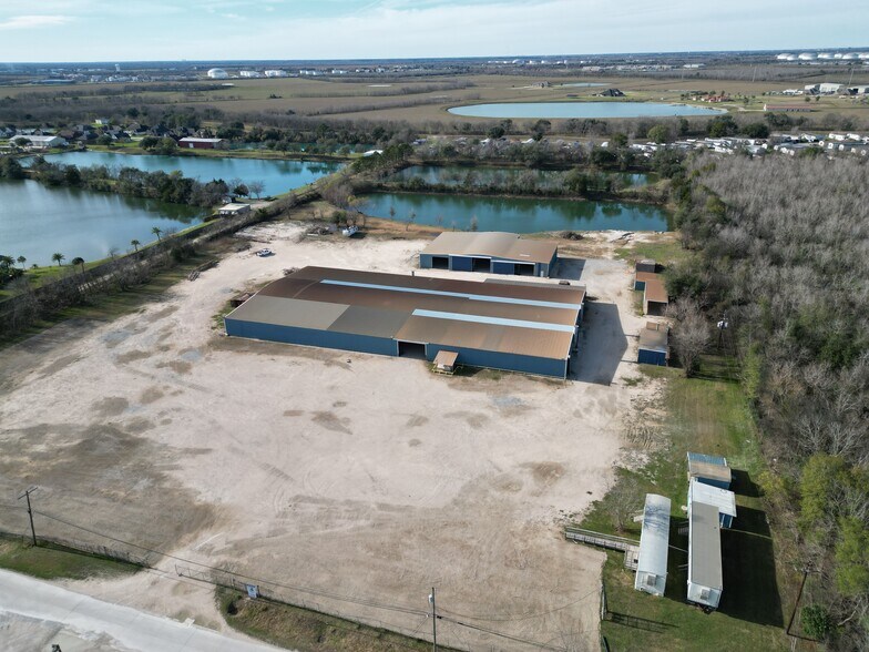 More Photos Of 4835 Bourque rd, Nederland Industrial For Lease