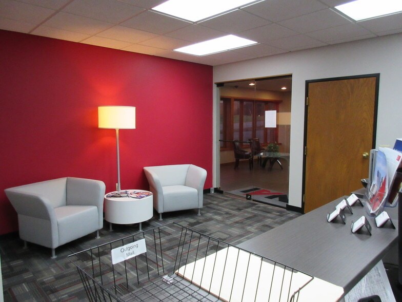 More Photos Of 1803 Whites Rd, Kalamazoo Office For Lease