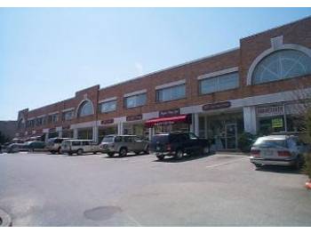 More Photos Of 10 Cedar Swamp Rd, Glen Cove Storefront Retail Office For Lease