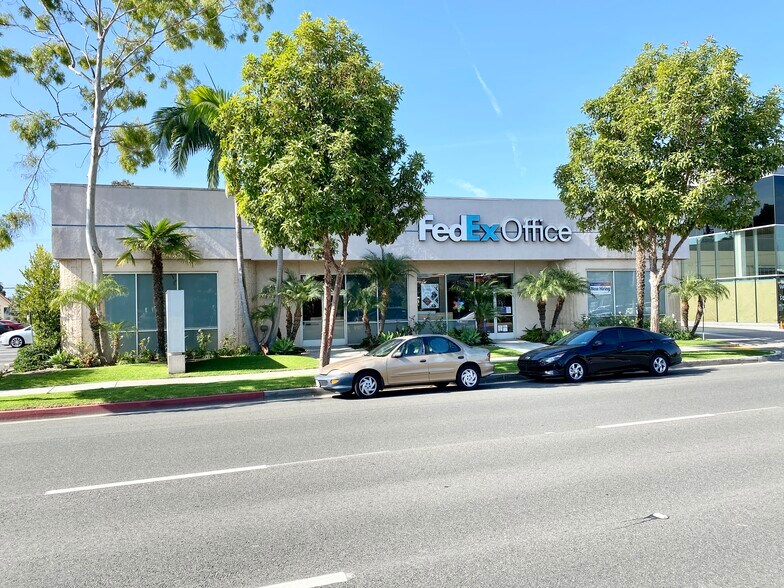 More Photos Of 23325 Hawthorne Blvd, Torrance Freestanding For Sale