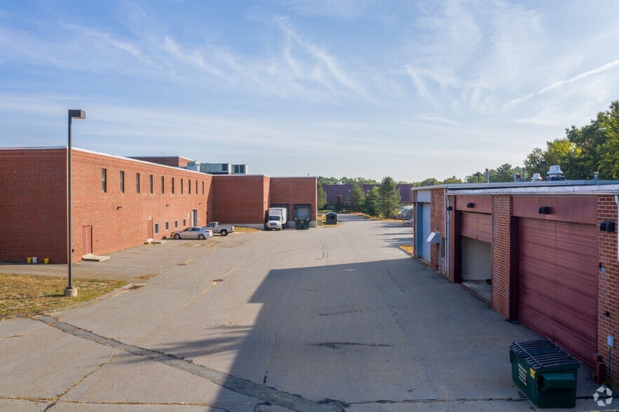 More Photos Of 78 Barnum Rd, Devens Light Manufacturing For Lease