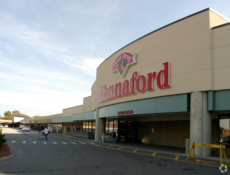 More Photos Of 855-903 Hanover St, Manchester Freestanding For Lease