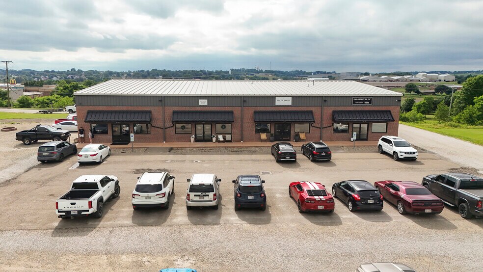 More Photos Of 540 Belden Pky NE, Sugarcreek Storefront For Sale