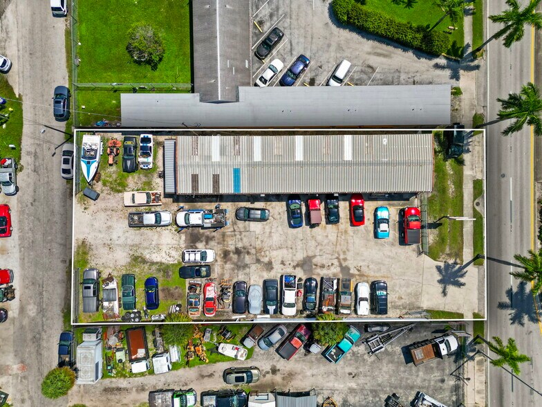 More Photos Of 3875 Palm Beach Blvd, Fort Myers Auto Repair For Sale
