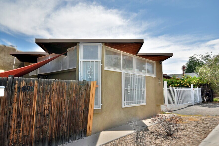 More Photos Of 1605 Coal Ave, Albuquerque Apartments For Sale
