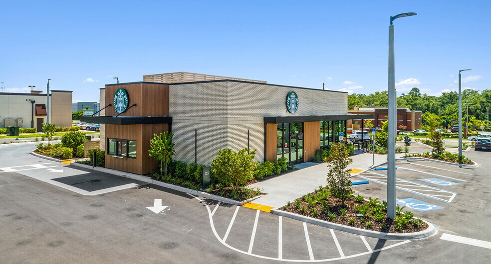 More Photos Of 29925 FL-19, Tavares Fast Food For Sale