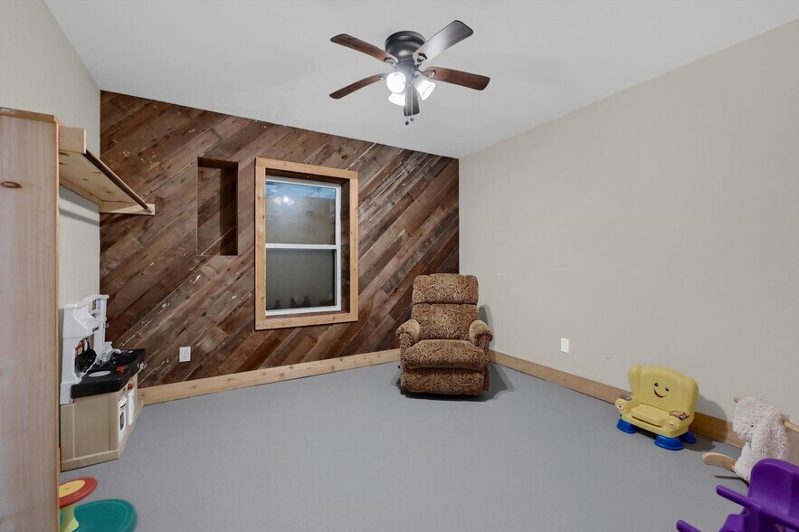 More Photos Of 9517 Collinsville fwy, Collinsville Industrial For Sale