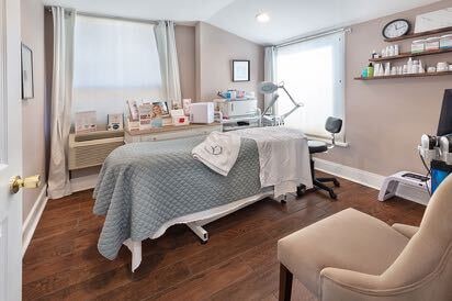 More Photos Of 502 W Maple Ave, Vienna Medical For Sale