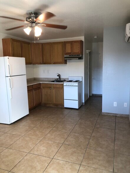 More Photos Of 1001 N 9th St, Phoenix Apartments For Sale