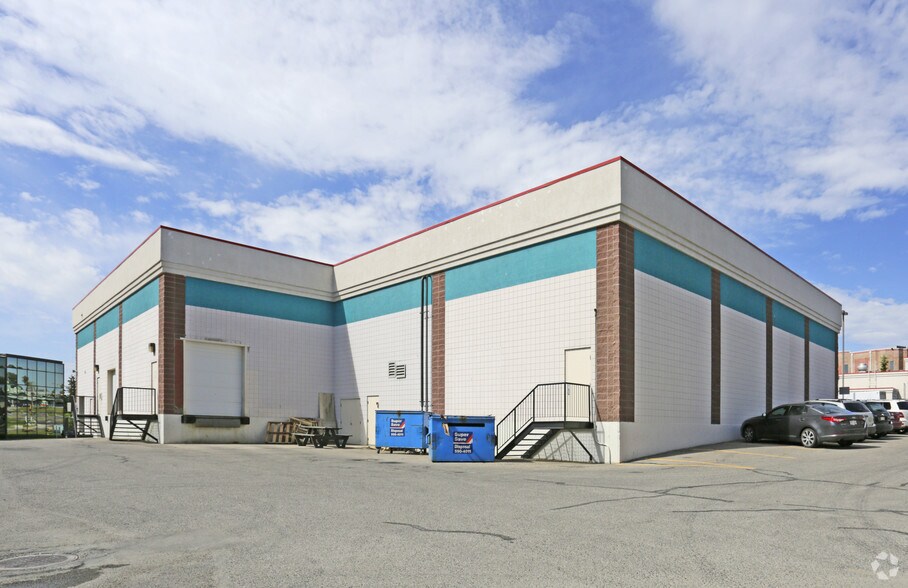 More Photos Of 2908 2nd Ave SE, Calgary Warehouse For Lease