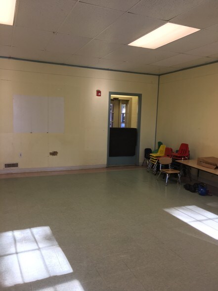 More Photos Of 1408 Plymouth Blvd, Plymouth Meeting Schools For Lease